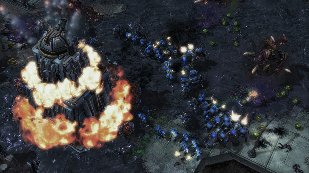 The Battle of APMs in Starcraft Strategy or Show off